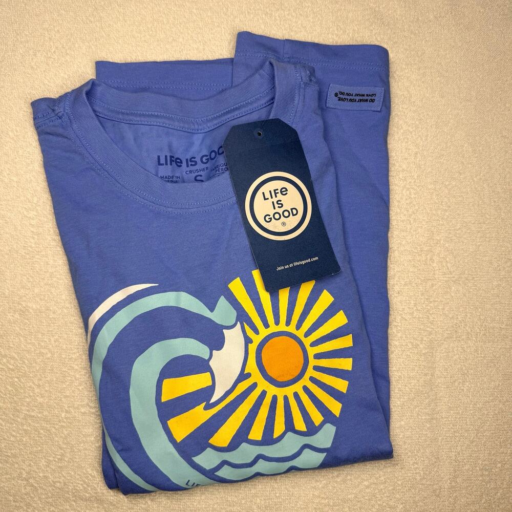 Life Is Good Women's Waveheart Crusher T-Shirt Blue Size Small100% Cotton